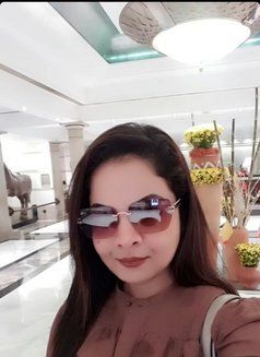 Neha Safe and Secure Call Girl Service - escort in Mauritius Photo 1 of 4