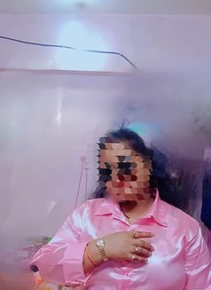 Neha Sende - puta in Mumbai Photo 5 of 6