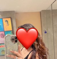 Neha Sharma - puta in Gurgaon