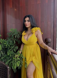 Neha Sharma - escort in Abu Dhabi Photo 1 of 4
