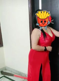 Neha Sharma - Transsexual escort in New Delhi Photo 1 of 4