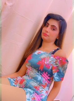 Neha Sharma Indian Model - puta in Dubai Photo 5 of 9