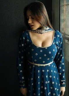 Neha Singh - escort in Hyderabad Photo 2 of 6