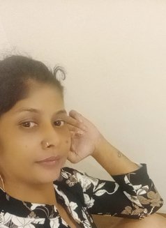 Neha Singh - escort in Mumbai Photo 3 of 6