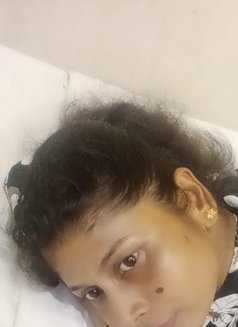 Neha Singh - escort in Mumbai Photo 5 of 6