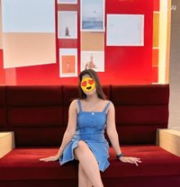 Neha Singh - puta in Pune