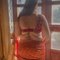 Neha Singh - puta in New Delhi Photo 1 of 3