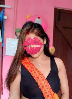 Neha Singh - escort in New Delhi Photo 7 of 15