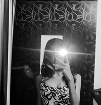 Neha Slim and Light Weight Girl - escort in Colombo