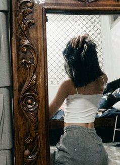 Neha Slim and Light Weight Girl - escort in Colombo Photo 4 of 5