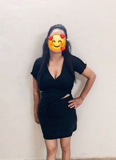 Neha, South Delhi(south Ex) Single Girl - escort in New Delhi Photo 1 of 5