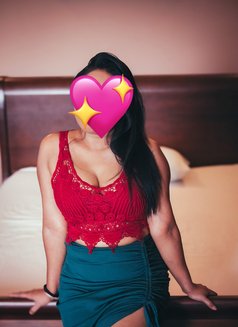 Neha - Active and Petite girl - escort in Colombo Photo 3 of 7