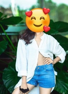 Neha - escort in Kandy Photo 1 of 5