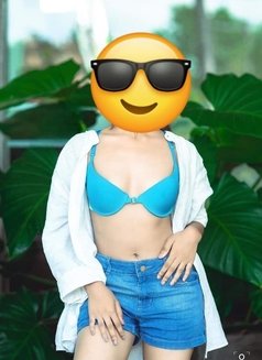 Neha - escort in Kandy Photo 2 of 5