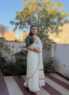 Neha Tailor Mobzway - puta in Jaipur Photo 2 of 4