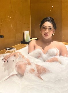Neha VIP (monster dick) - Acompañantes transexual in Mumbai Photo 27 of 27