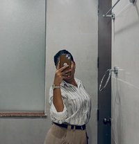 Neharika(Hand cash service) - puta in Kathmandu