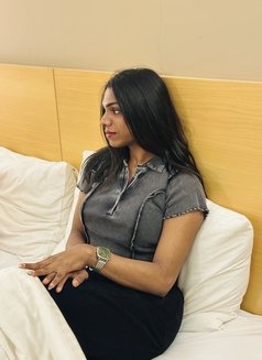 Sexy Shemale, Video call service - Acompañantes transexual in Bangalore Photo 7 of 15