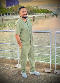 Neil - feeling so good that you tremble - Male companion in Abu Dhabi Photo 2 of 3