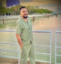 Neil - feeling so good that you tremble - Acompañante masculino in Abu Dhabi