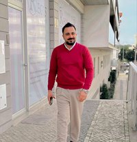 Neil - feeling so good that you tremble - Acompañante masculino in Abu Dhabi Photo 3 of 3