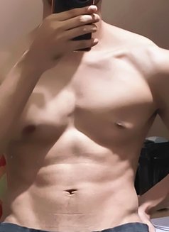 Neil - Male escort in Kolkata Photo 3 of 4