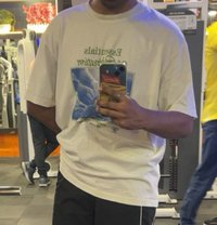 Neil - Male companion in Mumbai