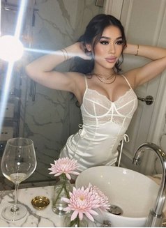 Neila azerbaijan🇦🇿 - Acompañantes transexual in Al Manama Photo 15 of 17