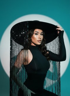 Neila from Azerbaijan 🇦🇿 - Transsexual escort in Khobar Photo 7 of 19