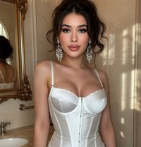 Neila🇦🇿top/bottom - Transsexual escort in Riyadh Photo 12 of 12
