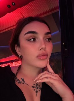 Neilaa - Transsexual escort in Baku Photo 17 of 22