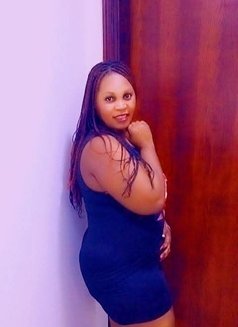 Nelcy - escort in Muscat Photo 5 of 5