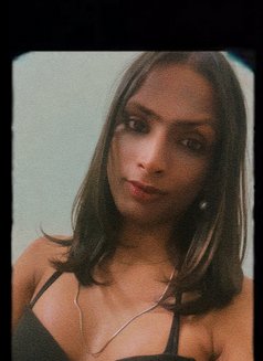 Nelisha Shemale - Dominadora transexual in New Delhi Photo 2 of 2