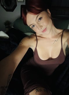 Nella - escort in Bremen Photo 5 of 7