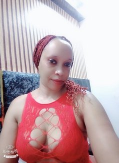 Nelly - escort in Chennai Photo 4 of 4