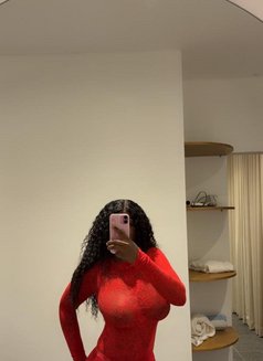 Nelly - escort in Bali Photo 6 of 6