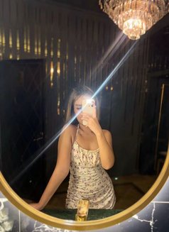 Nelly - escort in Hong Kong Photo 6 of 9