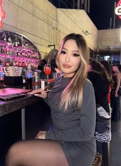 Nelly - escort in Hong Kong Photo 8 of 9