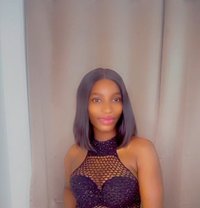 Nelly - puta in Gurgaon