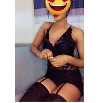 Nelly - puta in Mombasa