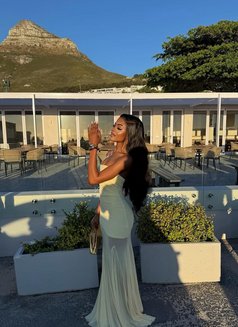 Nelly - escort in Abuja Photo 1 of 2