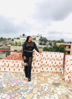 Nelly - escort in Cotonou Photo 2 of 6