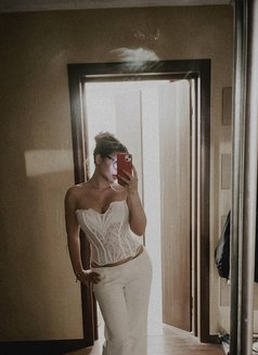 Nelly - escort in Dubai Photo 9 of 12