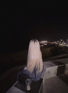 Nelly - puta in Muscat Photo 1 of 4