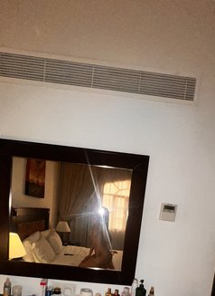Nelly - puta in Muscat Photo 4 of 4