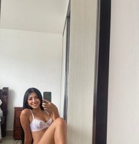 Nemie - puta in Tel Aviv Photo 5 of 5