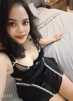 Nena - puta in Riyadh Photo 1 of 5