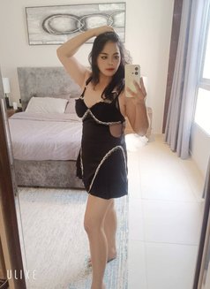 Nena - puta in Riyadh Photo 4 of 5