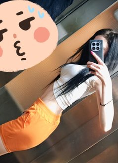 Nenaa - escort in Beirut Photo 10 of 10