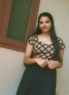 Nency Gowda - puta in Bangalore Photo 2 of 3